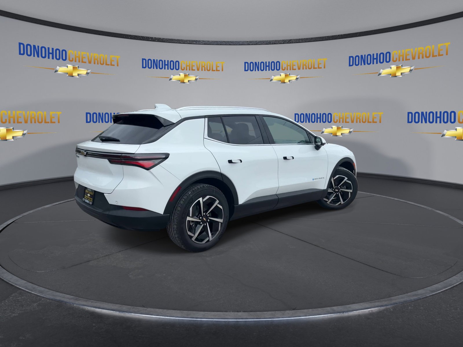 New 2026 Chevrolet Equinox EV LT image 11