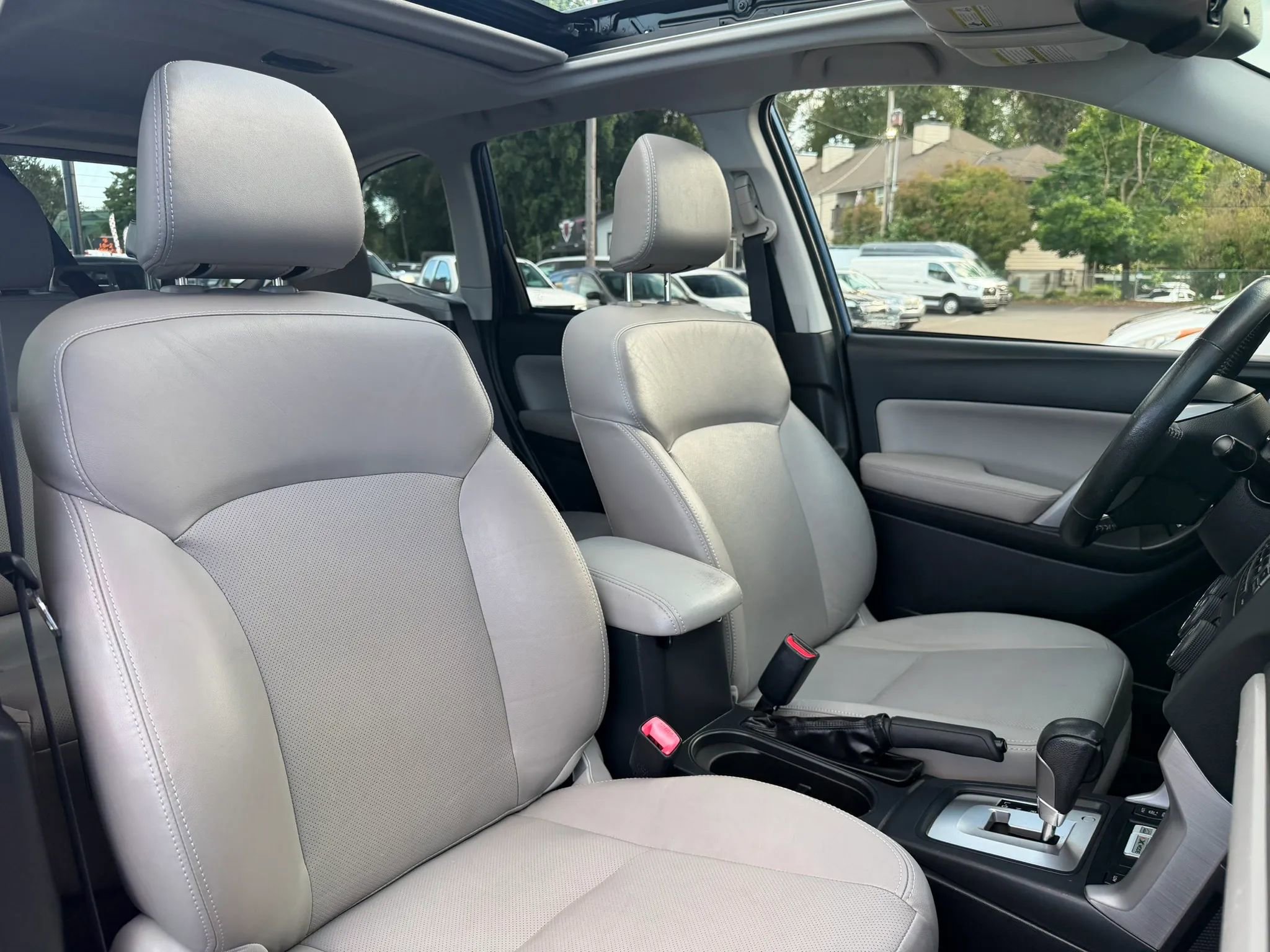 Used 2015 Subaru Forester 2.5i Limited AWD/4WD image 23