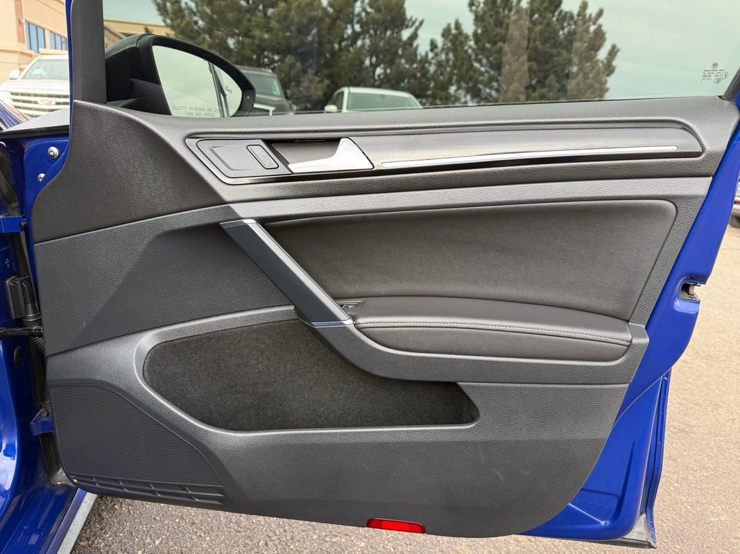 Used 2019 Volkswagen Golf R 4-Door image 27