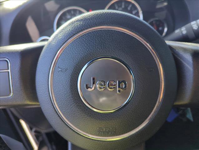 Used 2016 Jeep Wrangler Unlimited Sahara w/ Dual Top Group image 13