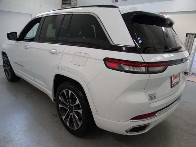 Certified 2023 Jeep Grand Cherokee Overland AWD/4WD image 21