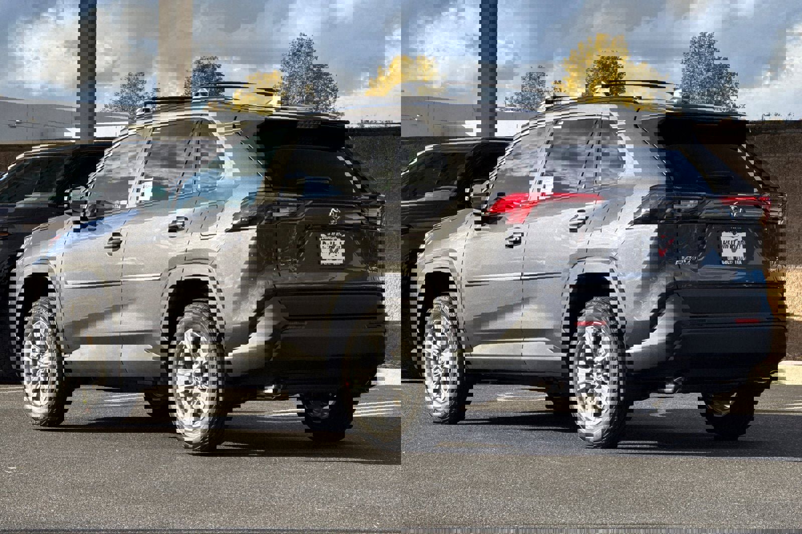 New 2025 Toyota RAV4 XLE image 6