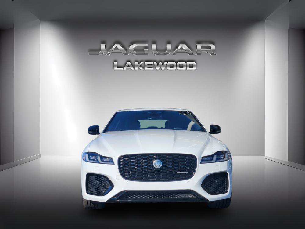 Certified 2024 Jaguar XF R-Dynamic SE image 6