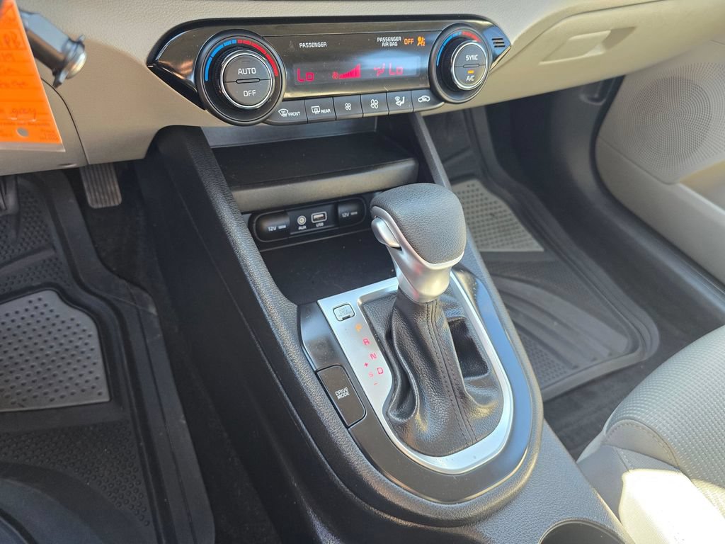 Used 2019 Kia Forte LXS FWD image 22