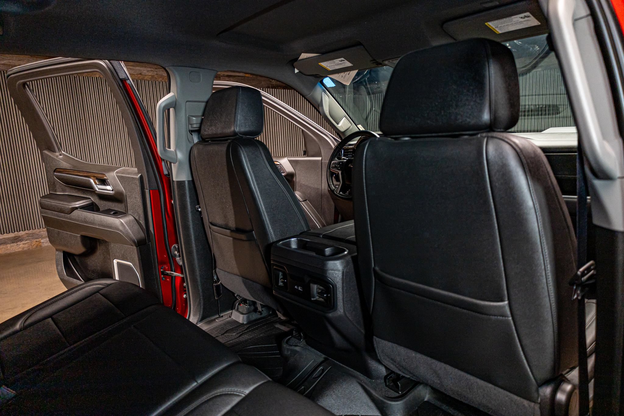 Used 2024 Chevrolet Silverado 1500 LT Trail Boss w/ LT Trail Boss Premium Package AWD/4WD image 31