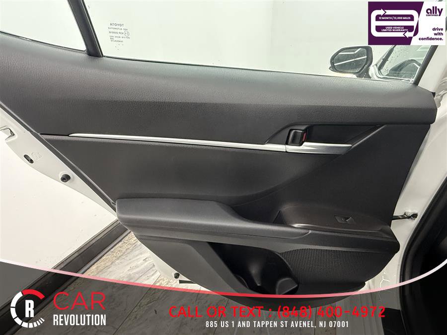 Used 2023 Toyota Camry SE AWD/4WD image 27