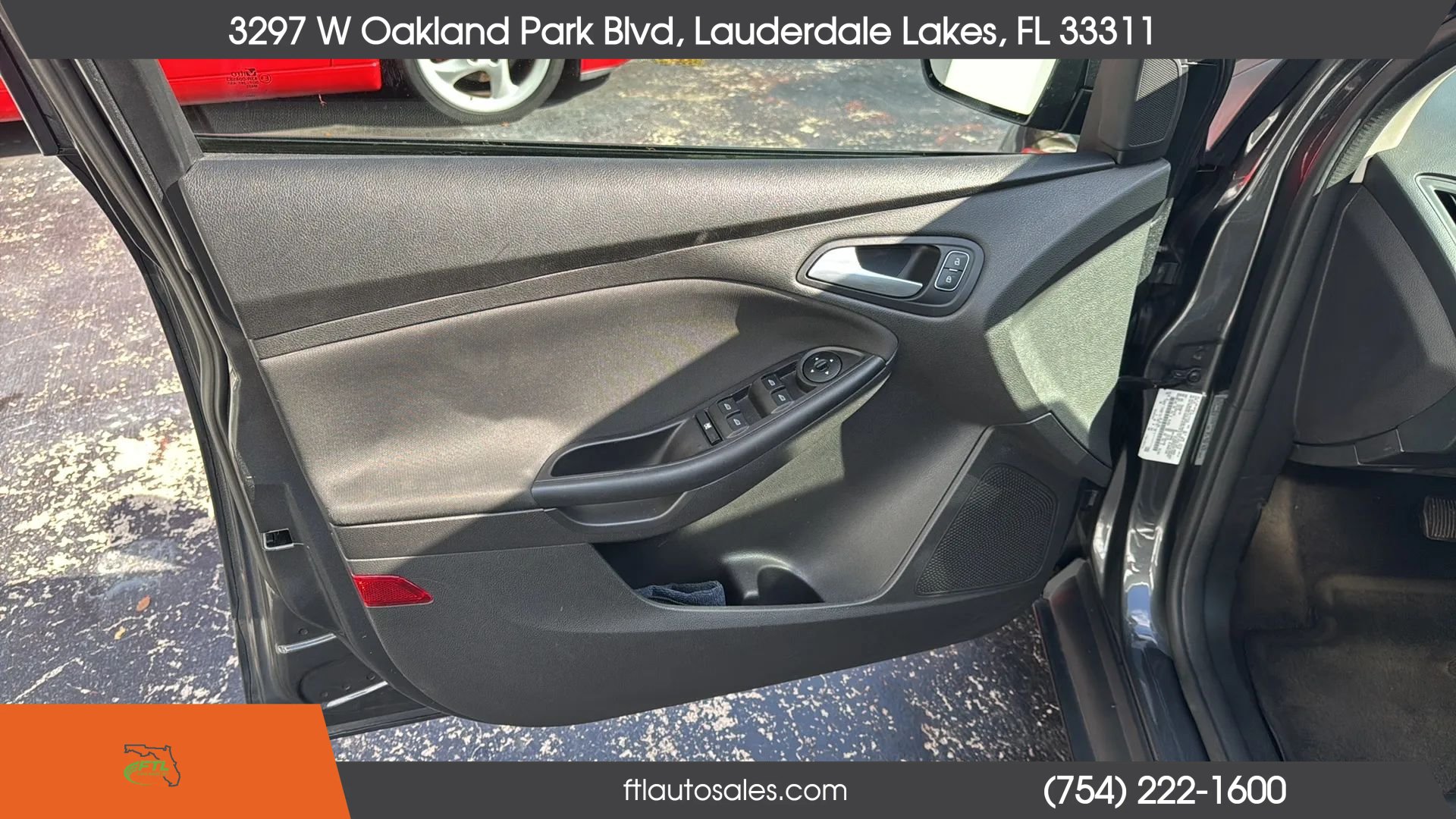 Used 2018 Ford Focus SE FWD image 20