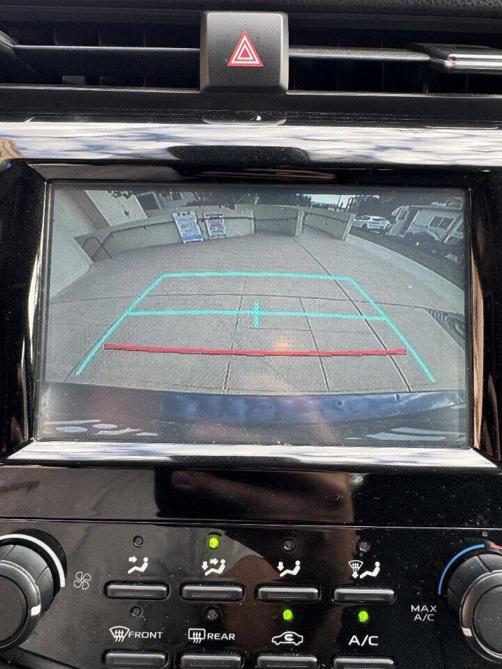 Used 2018 Toyota Camry LE FWD image 22