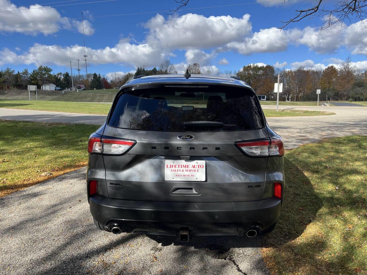 Used 2022 Ford Escape SEL w/ SEL Stealth AWD Package image 4