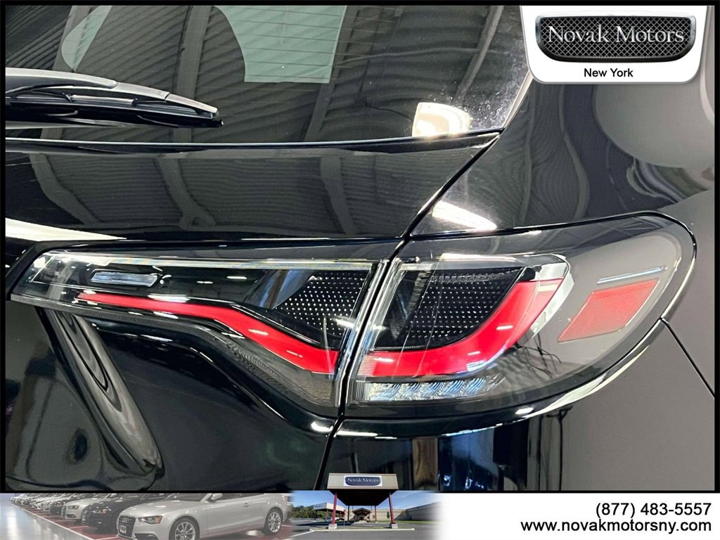 Used 2024 Honda HR-V Sport image 11