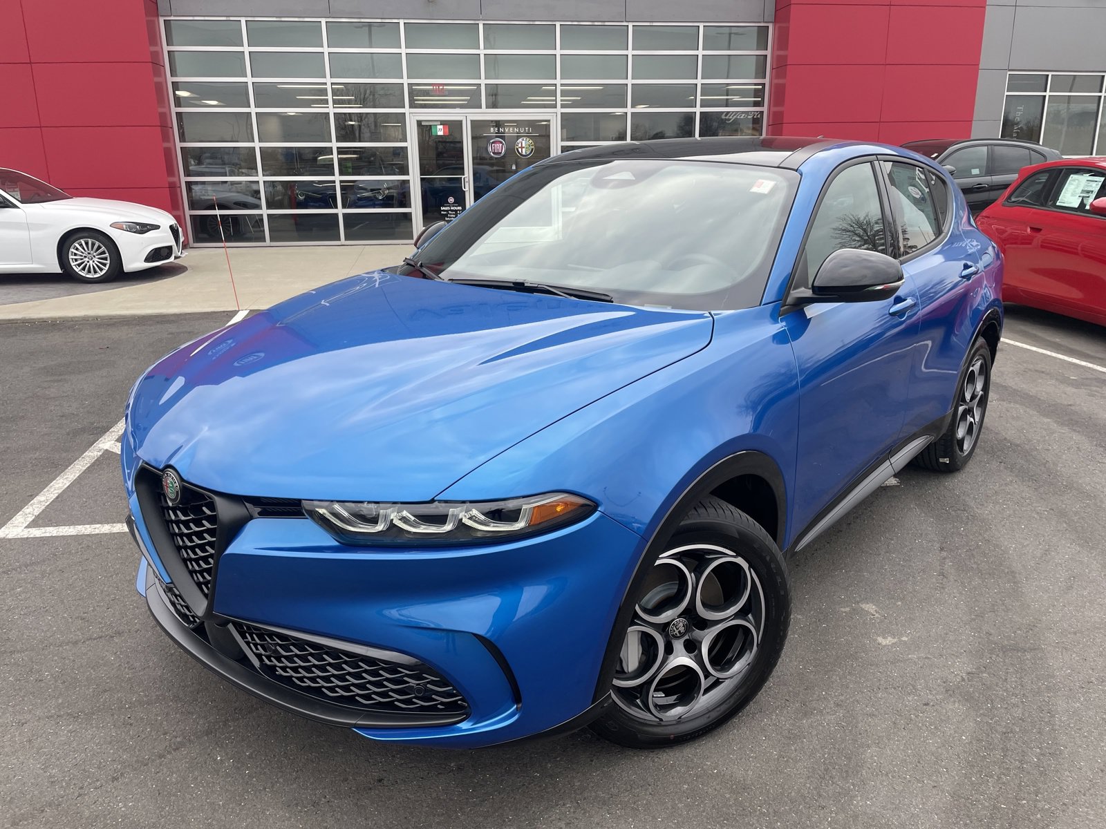 New 2025 Alfa Romeo Tonale AWD/4WD image 28