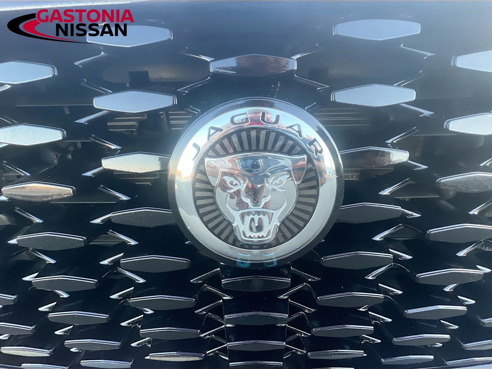 Used 2024 Jaguar F-PACE R-Dynamic S image 45