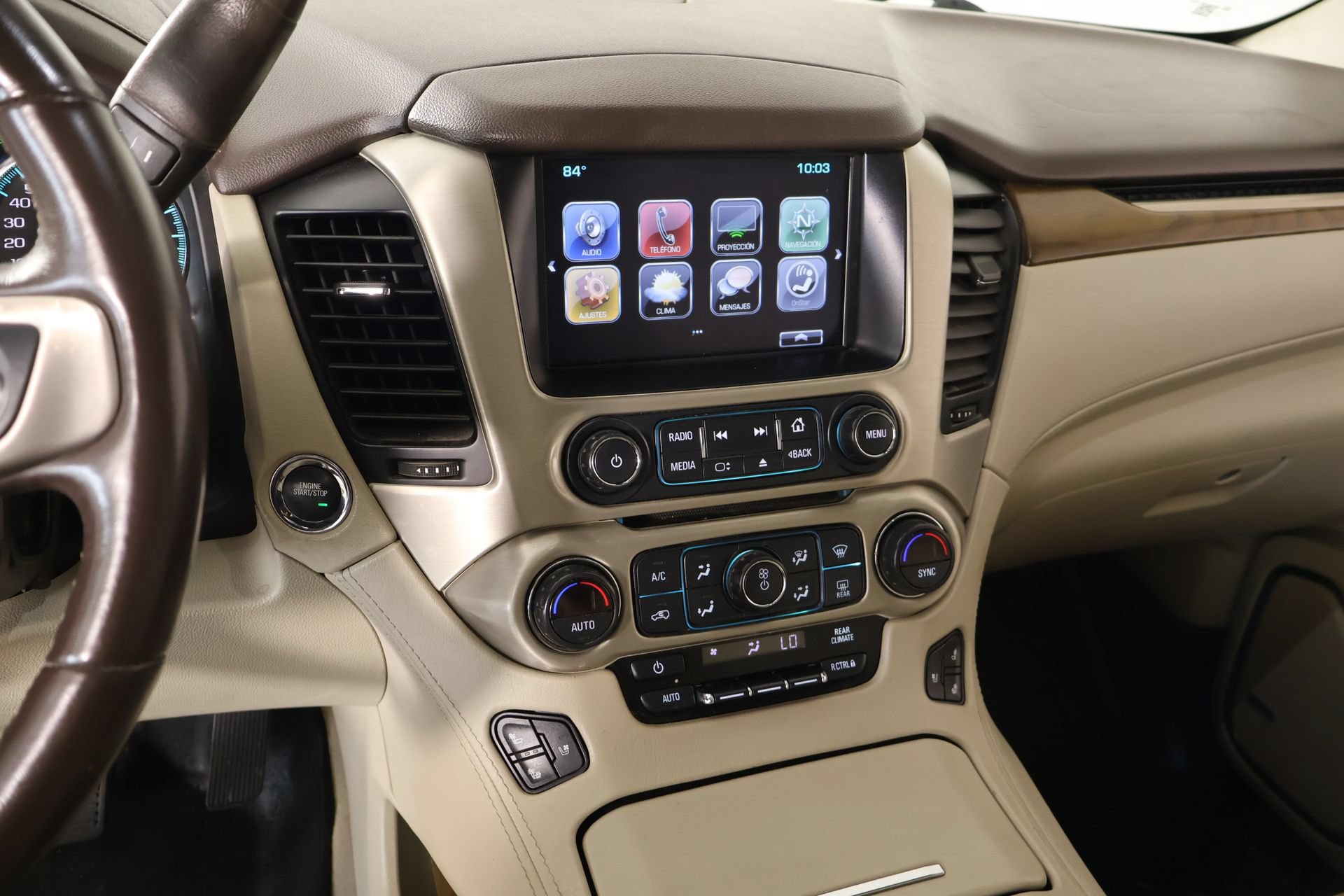 Used 2020 GMC Yukon XL Denali AWD/4WD image 5