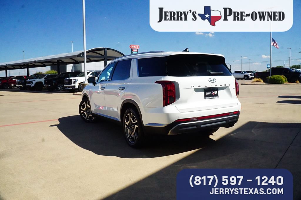 Used 2023 Hyundai Palisade SEL w/ Premium Package AWD/4WD image 2