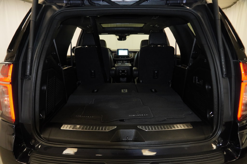 Used 2023 Chevrolet Tahoe High Country w/ Premium Package 2 AWD/4WD image 39
