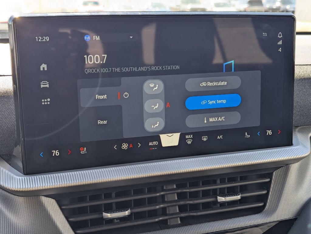 Used 2025 Ford Explorer ST-Line w/ Premium Package image 19