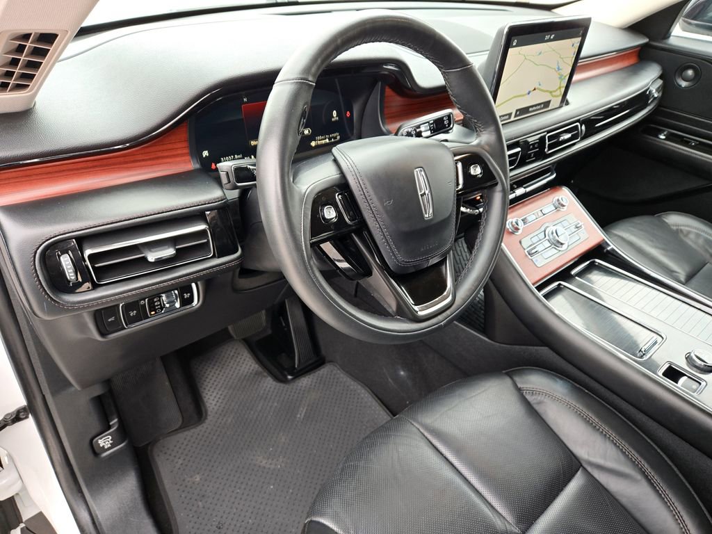 Used 2024 Lincoln Aviator Reserve AWD/4WD image 11