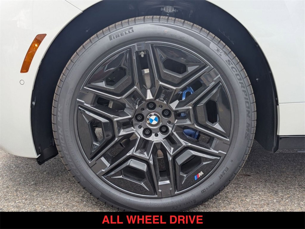 New 2026 BMW iX xDrive60 w/ M Sport Package image 9