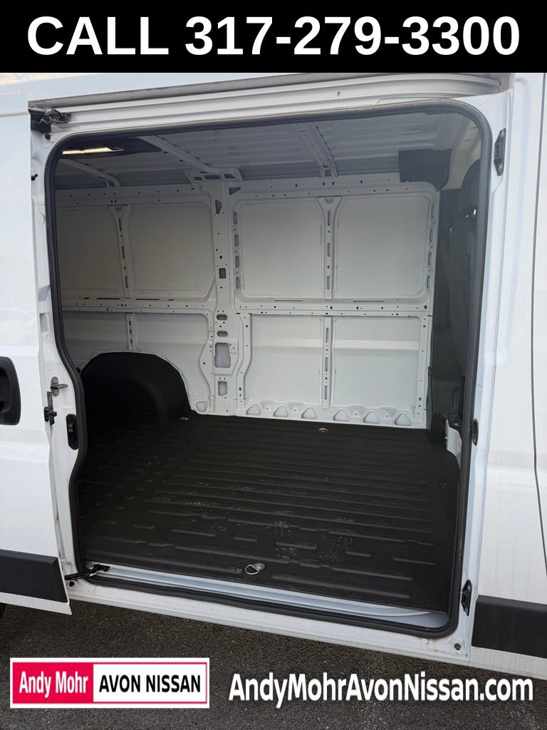 Used 2025 RAM ProMaster 2500 w/ Convenience Group FWD image 10