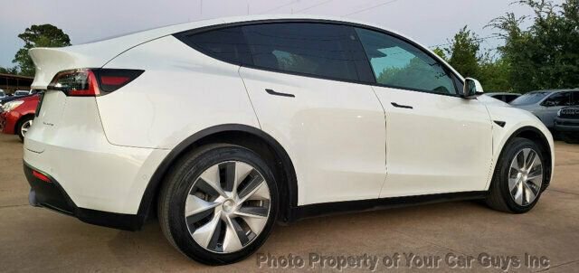 Used 2021 Tesla Model Y Long Range image 14