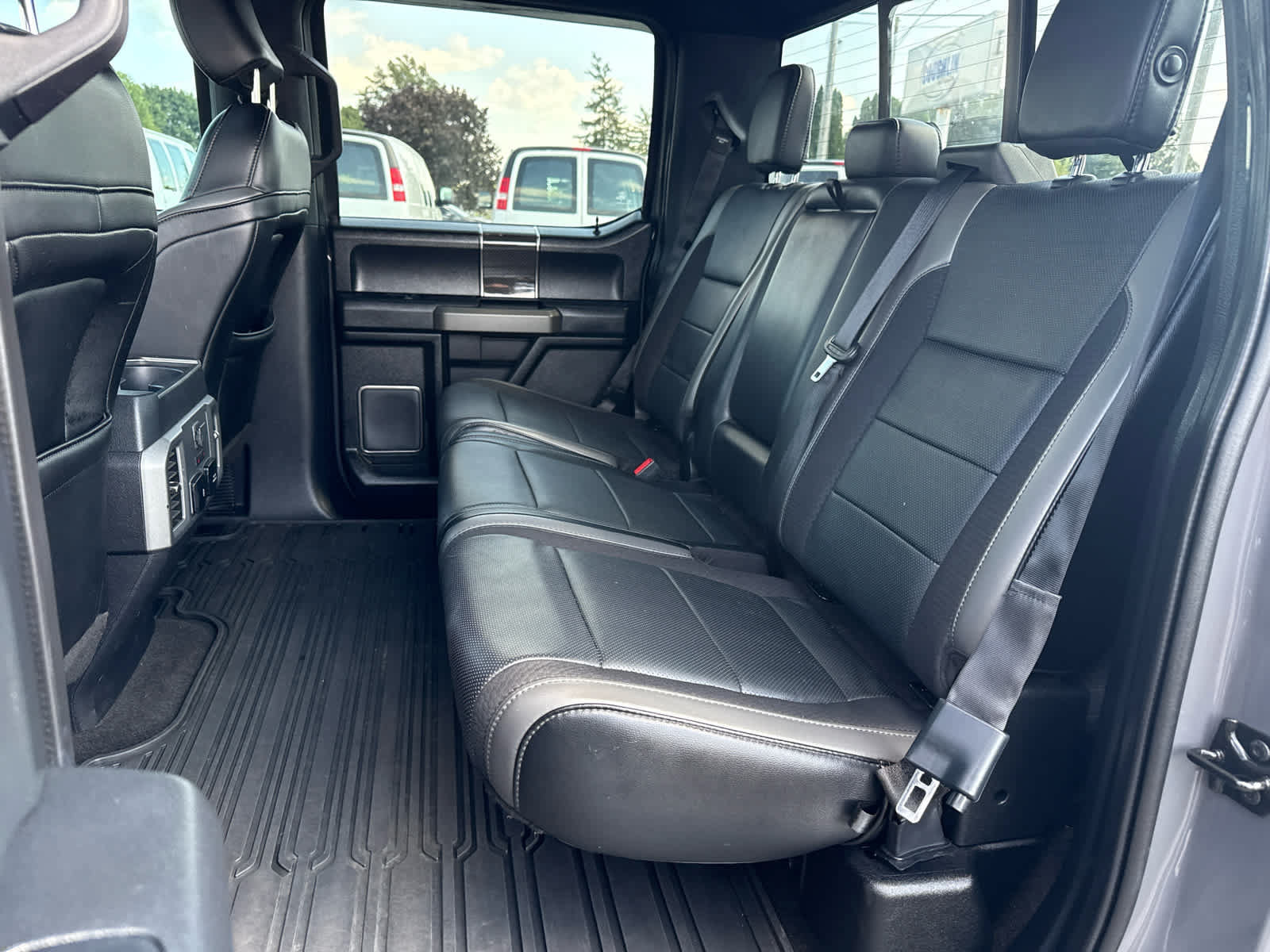 Used 2020 Ford F150 Raptor w/ Equipment Group 802A Luxury AWD/4WD image 26
