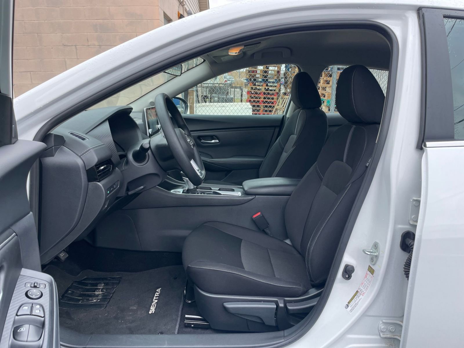 Used 2025 Nissan Sentra SV image 24