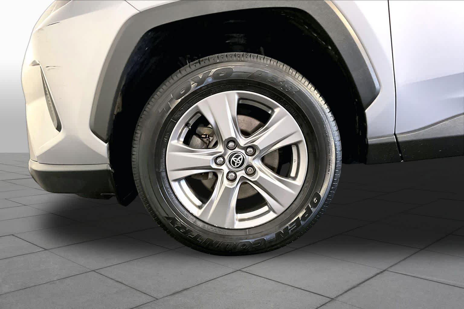 Used 2023 Toyota RAV4 XLE w/ Convenience Package AWD/4WD image 11