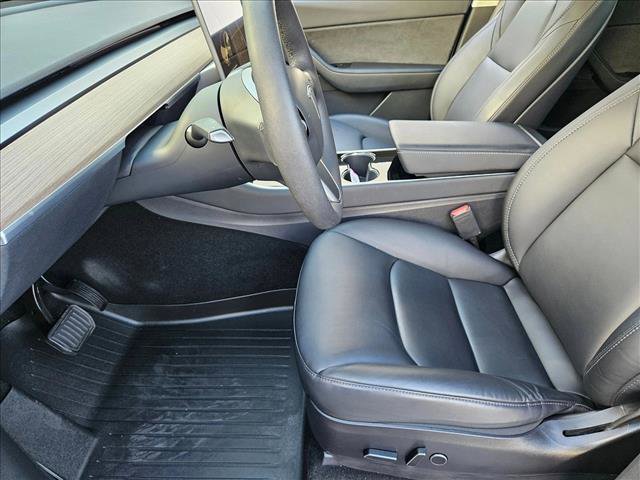 Used 2021 Tesla Model Y Long Range image 15