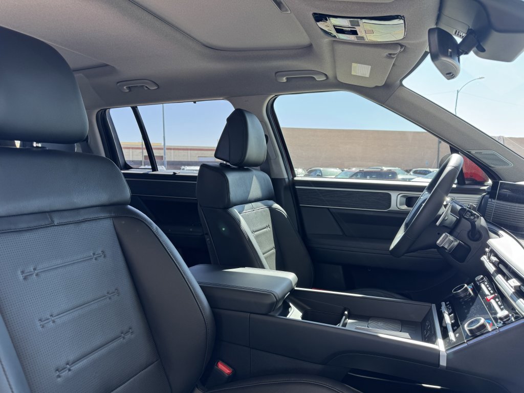 Used 2024 Hyundai Santa Fe Limited image 46