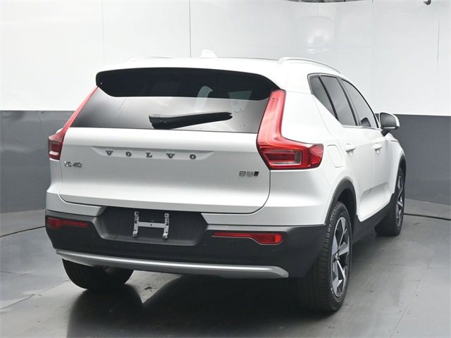 Used 2023 Volvo XC40 B5 Plus w/ Driver Assist Package image 7