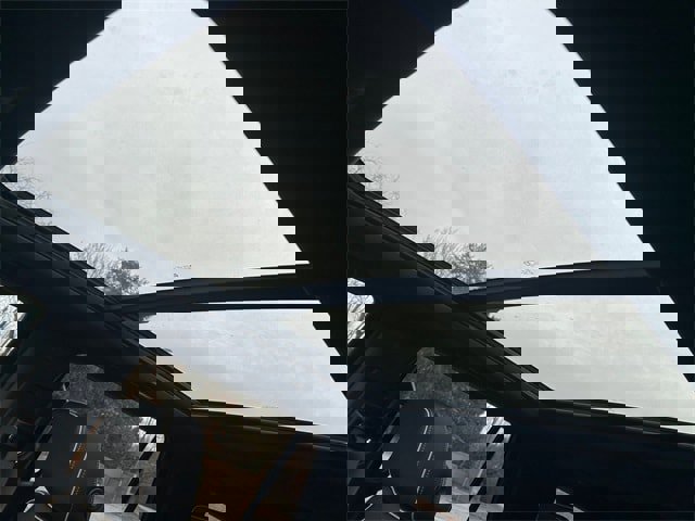 Used 2021 Chevrolet Tahoe Premier w/ Premium Package image 20