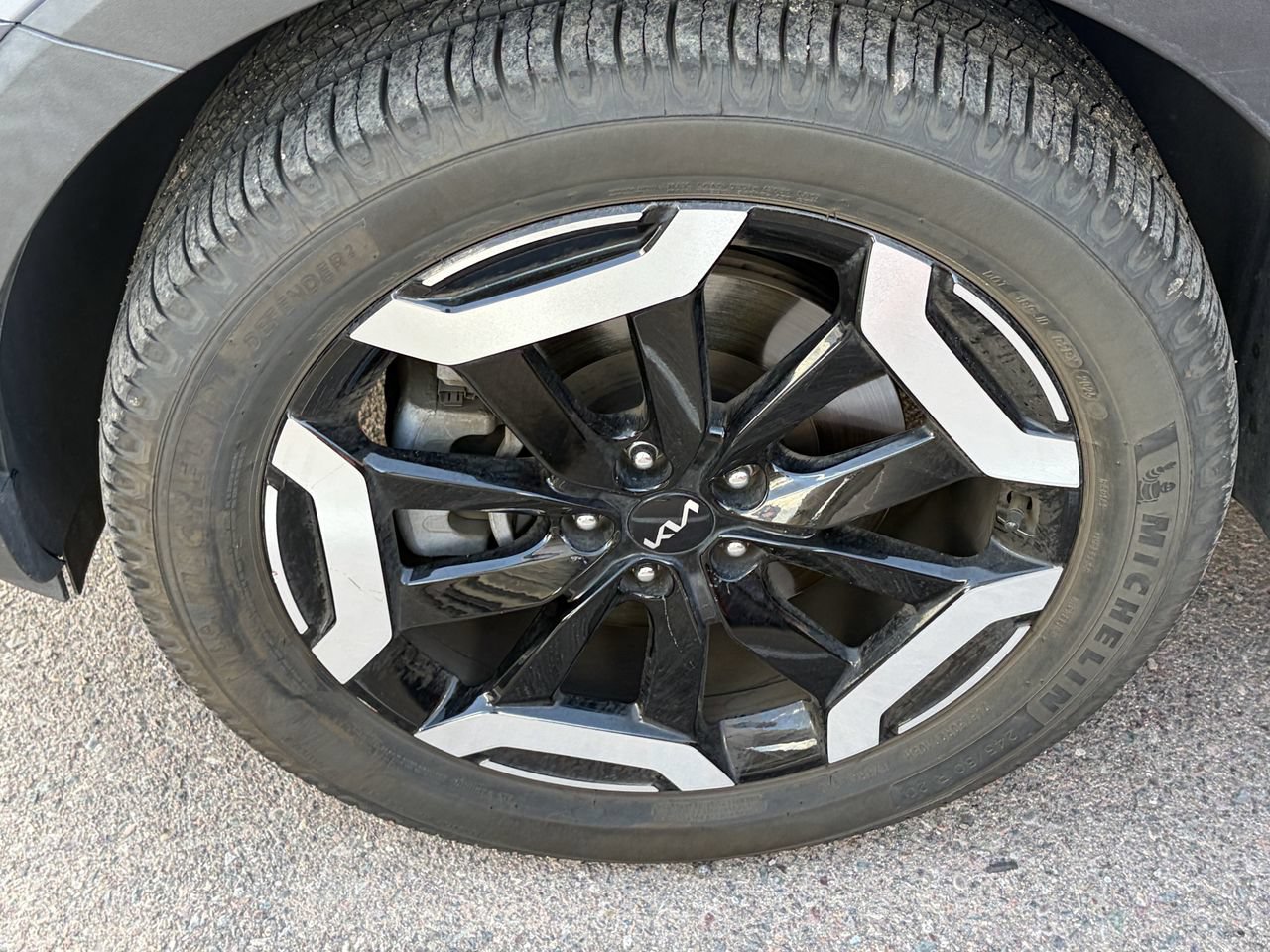 Used 2024 Kia Telluride S w/ S Sunroof Package AWD/4WD image 5