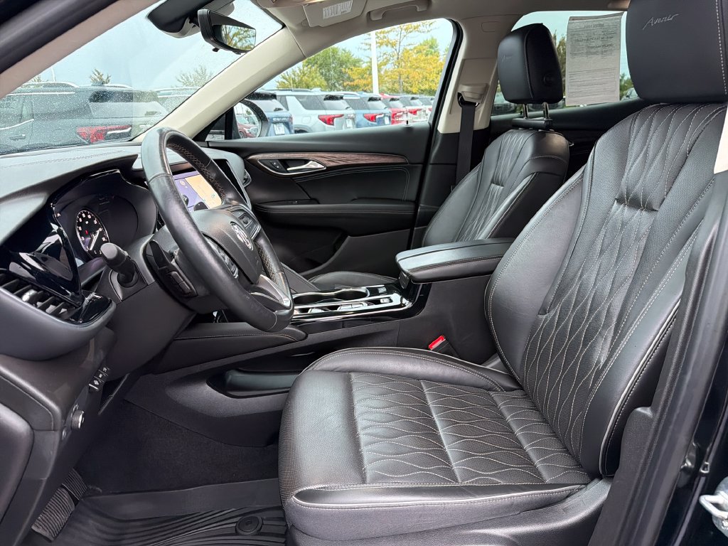 Certified 2021 Buick Envision Avenir w/ Technology Package II AWD/4WD image 11