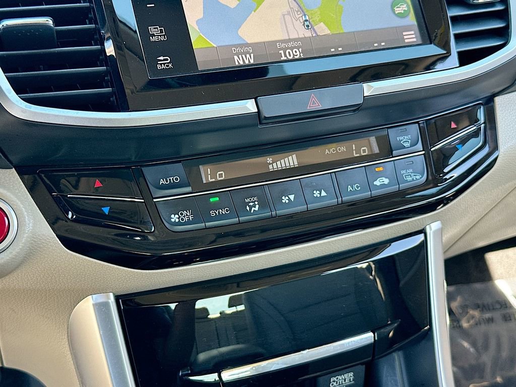 Used 2017 Honda Accord Touring image 16