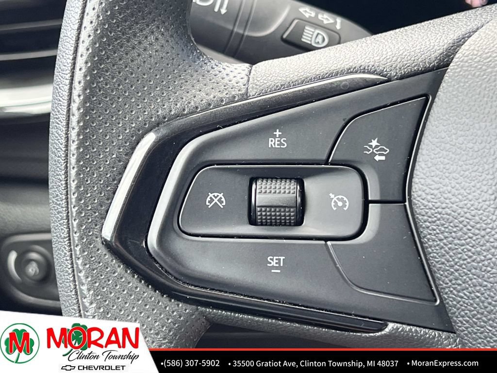 Used 2025 Chevrolet TrailBlazer LT AWD/4WD image 24