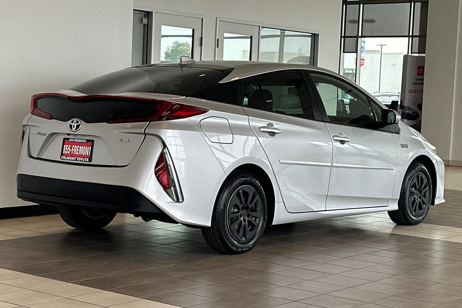 Certified 2022 Toyota Prius Prime XLE image 4