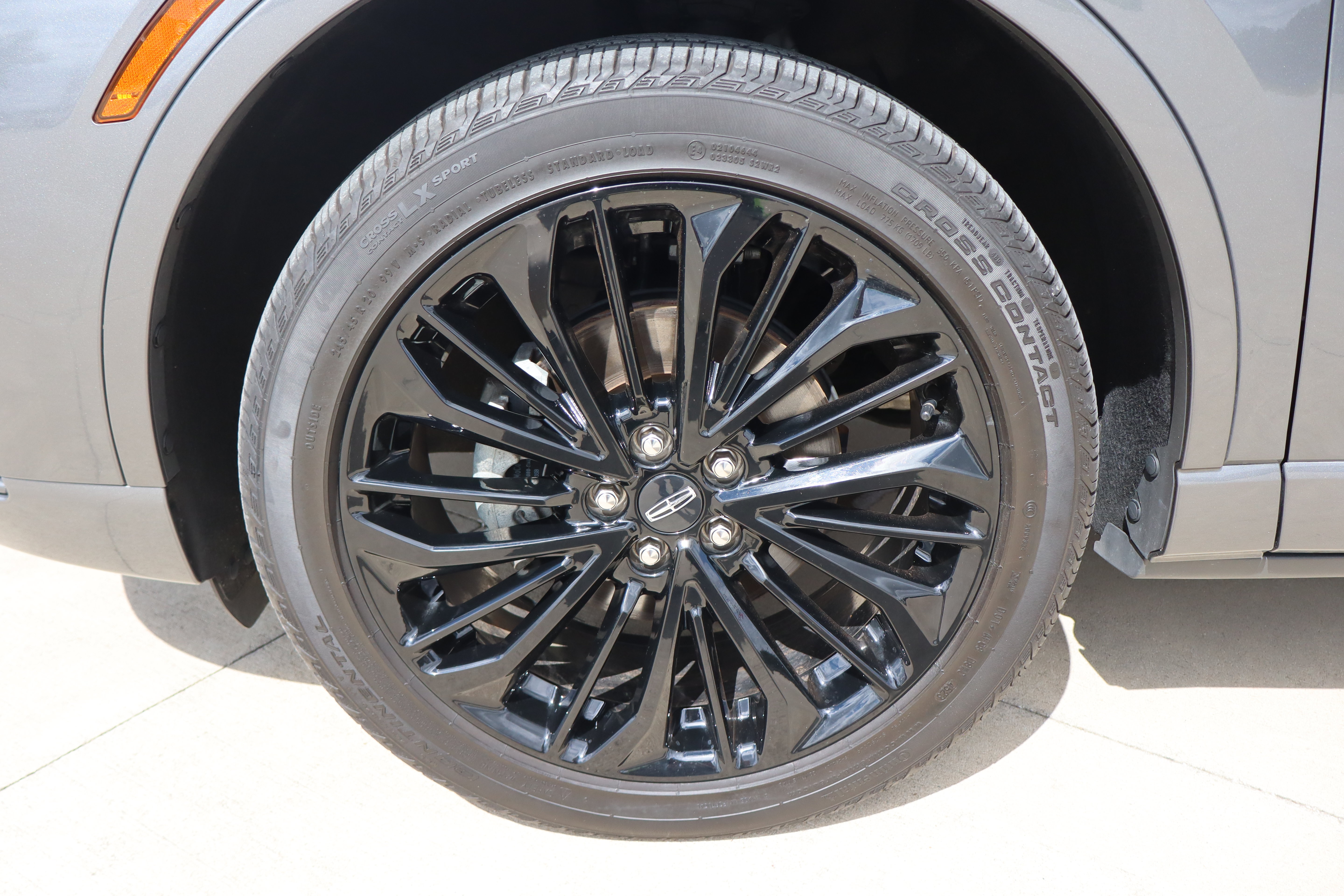 Used 2024 Lincoln Corsair AWD w/ Equipment Group 101A image 31