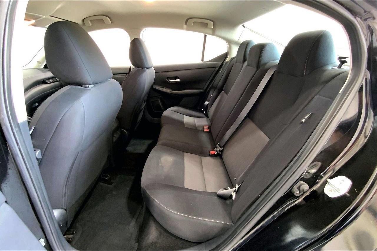 Used 2023 Nissan Sentra SV FWD image 19