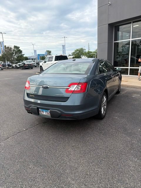 Used 2010 Ford Taurus Limited FWD image 7