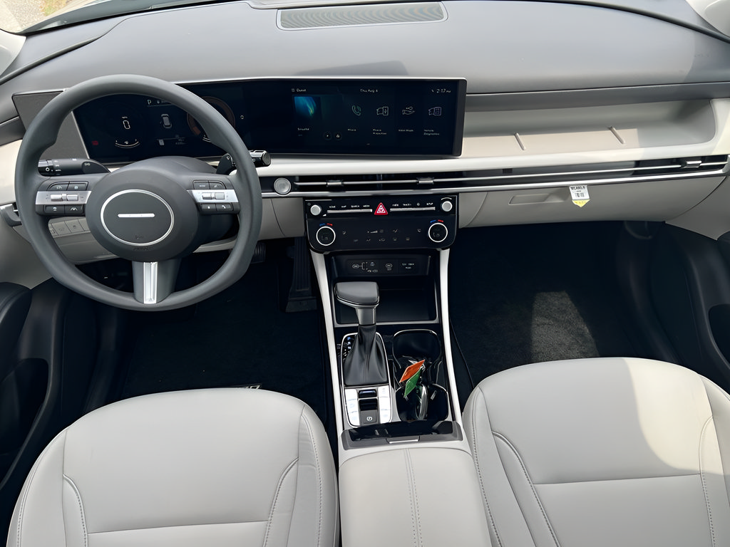 New 2026 Hyundai Tucson SEL FWD image 13