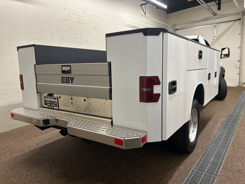 New 2026 RAM 5500 Tradesman AWD/4WD image 3