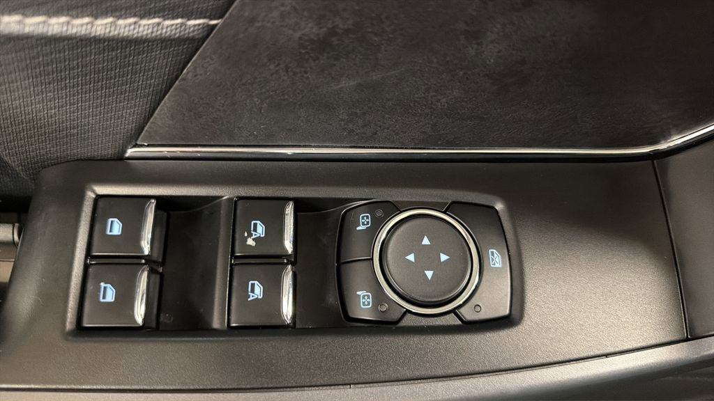 Used 2025 Ford F150 XLT w/ Equipment Group 301A Standard image 18