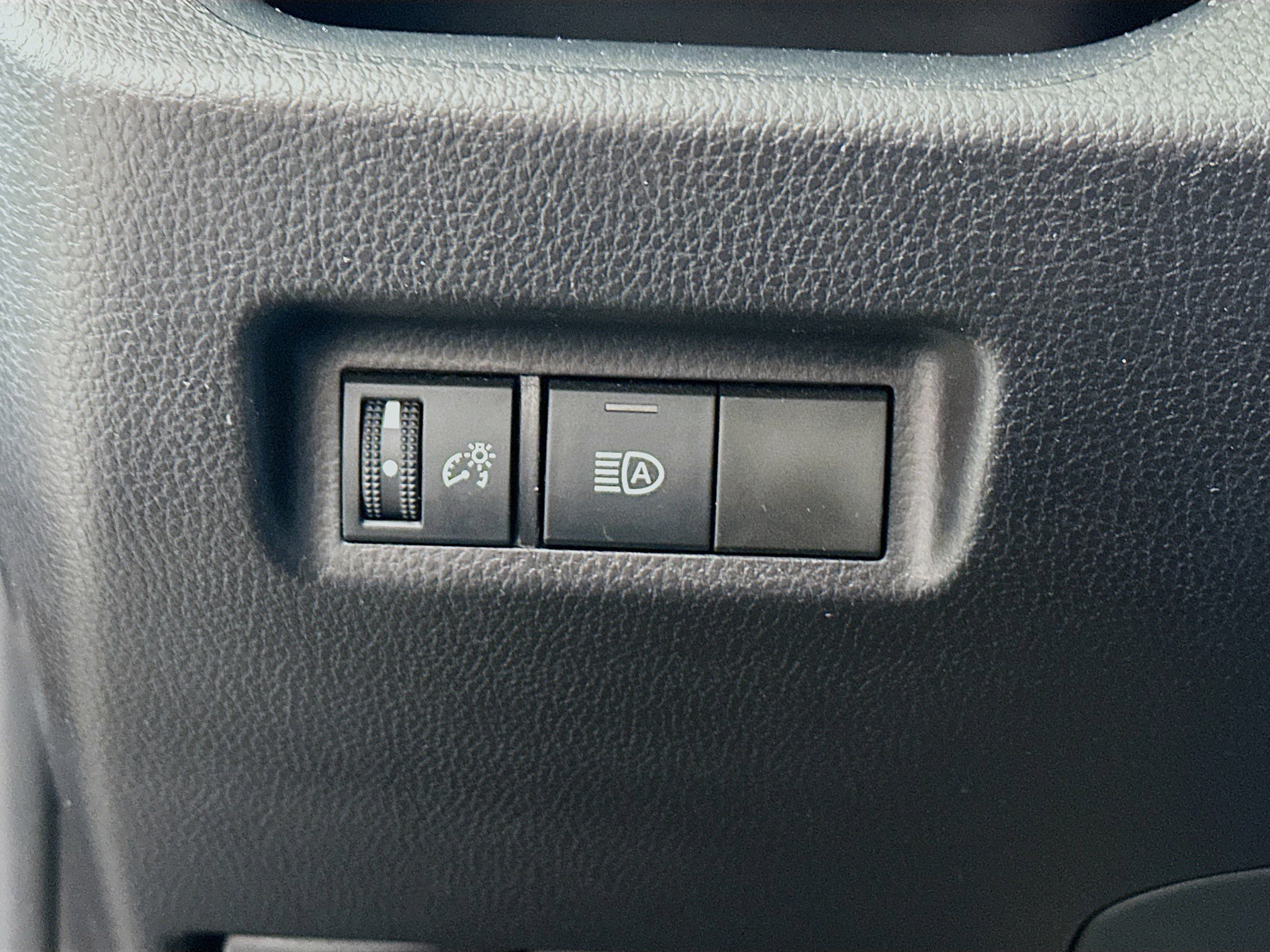 Used 2025 Toyota RAV4 LE image 16