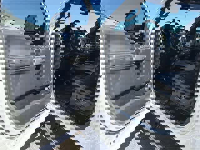 Used 2022 Ford F250 Platinum w/ FX4 Off-Road Package image 10