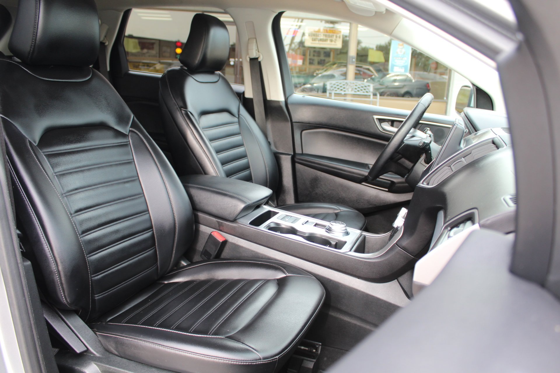 Used 2022 Ford Edge SEL AWD/4WD image 13