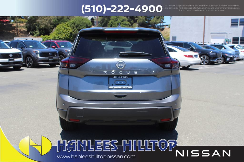 Used 2025 Nissan Rogue SV FWD image 8