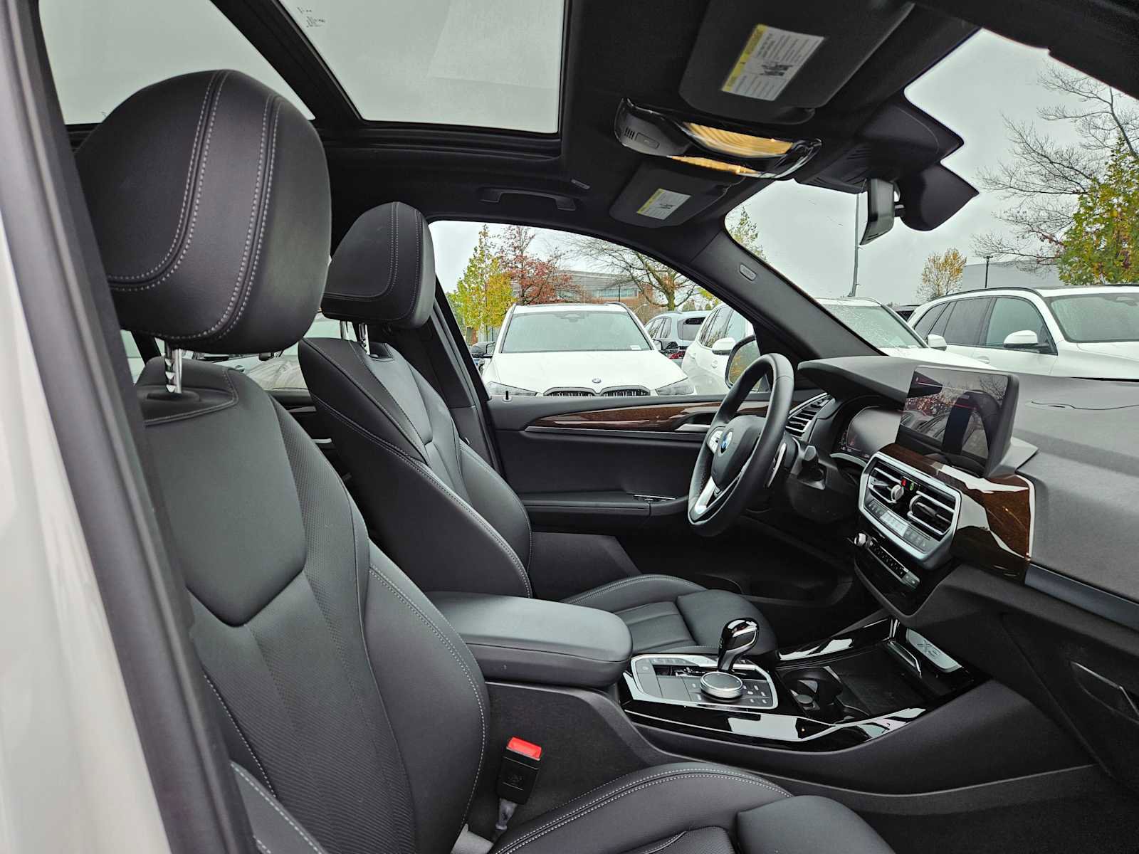 Used 2024 BMW X3 xDrive30i image 11