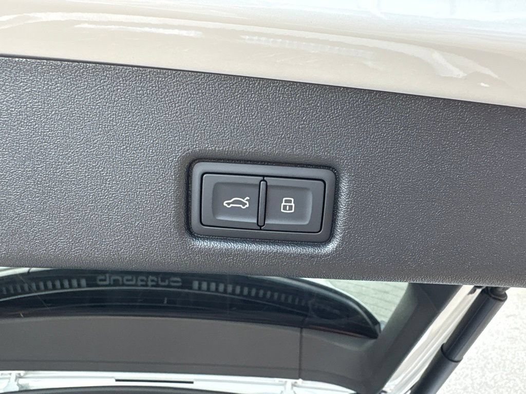 New 2026 Audi SQ5 Premium Plus AWD/4WD image 36