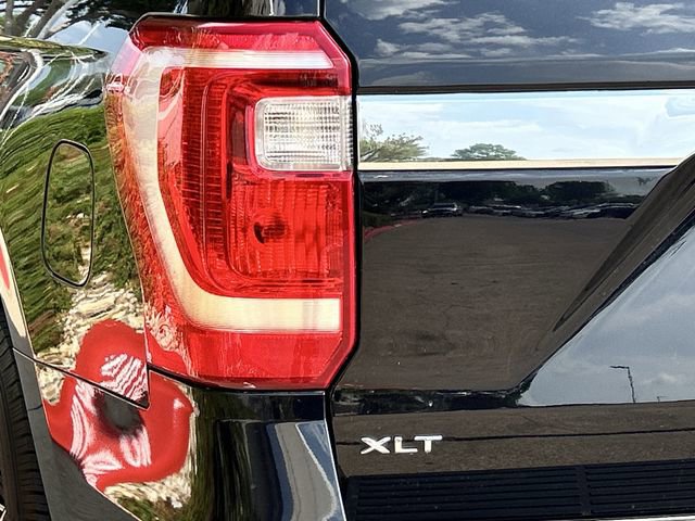 Used 2019 Ford Expedition XLT w/ Equipment Group 202A image 7