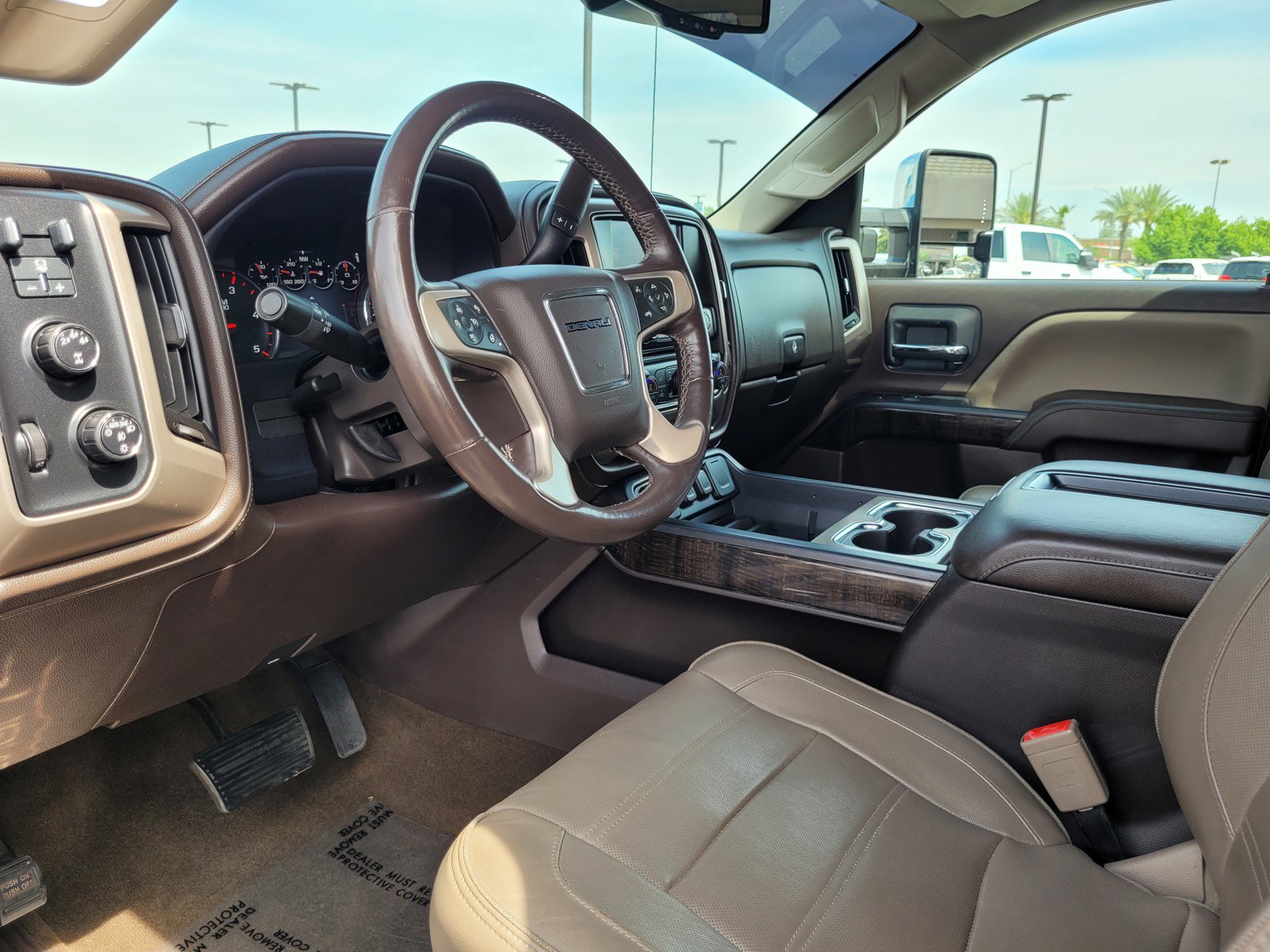 Used 2015 GMC Sierra 2500 Denali w/ Duramax Plus Package image 9